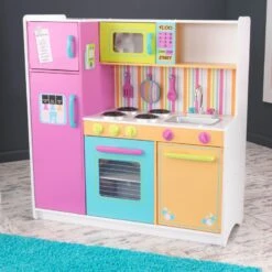 KidKraft Deluxe Big And Bright Kitchen