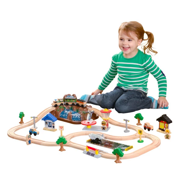 Kidkraft Bucket Top Mountain Train Set - Image 2