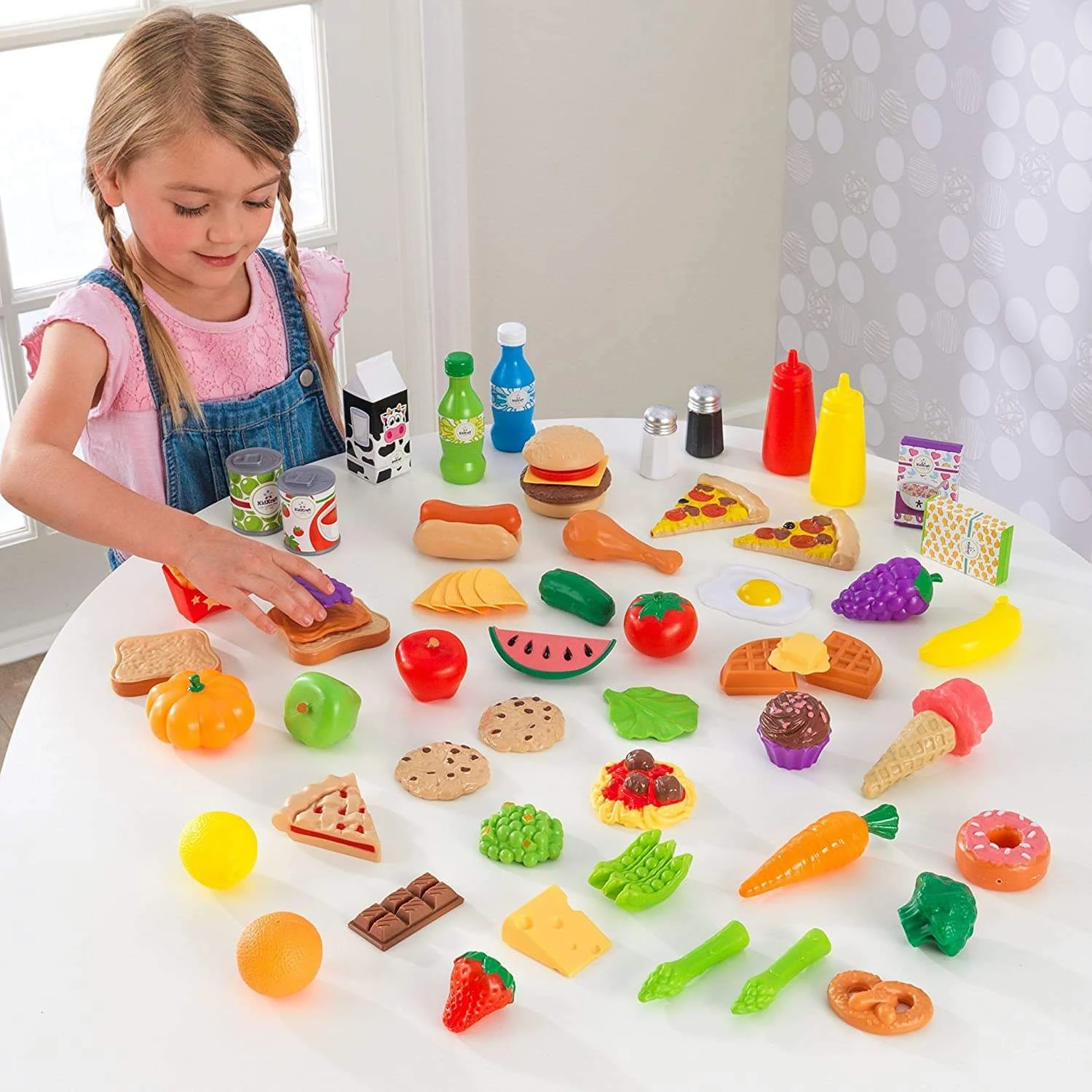 KidKraft 65 Pc Pretend Play Food Set - Image 6