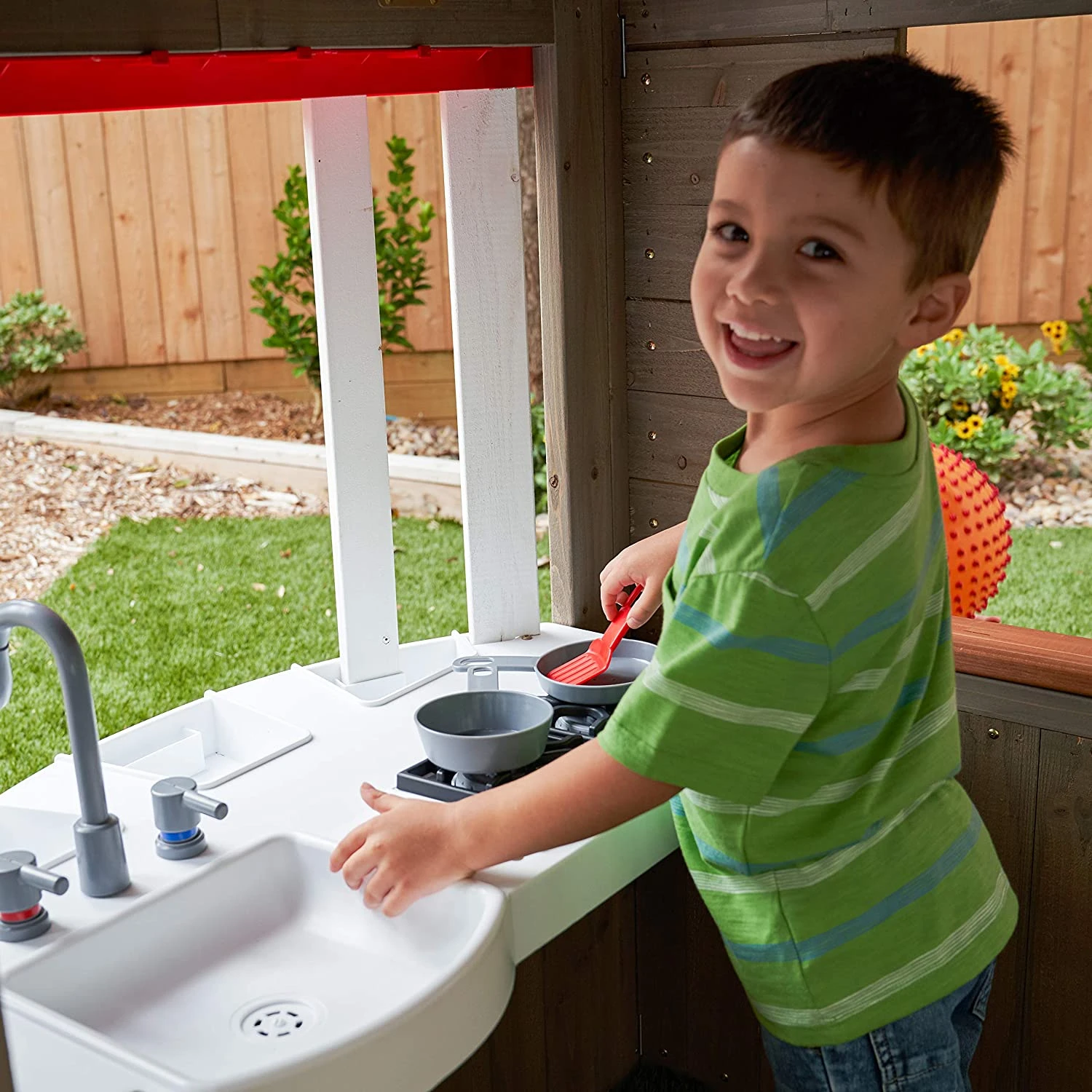 Kidkraft Country Vista Playhouse - Image 9