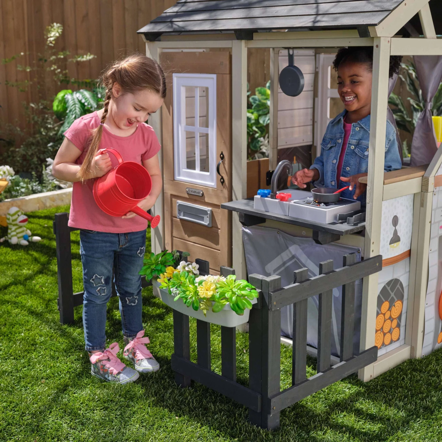 Kidkraft Cozy Hearth Cabin Playhouse - Image 2