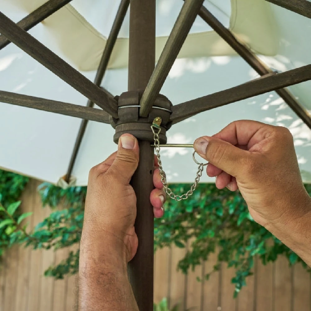KidKraft Outdoor Sectional Ottoman And Umbrella Set - Bear Brown And Beige - Image 9
